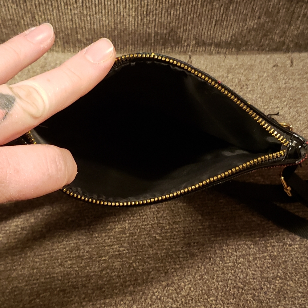 Mac Crossbody - image 4